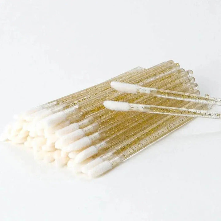 Plastic Lip BrushSwaniyalashes