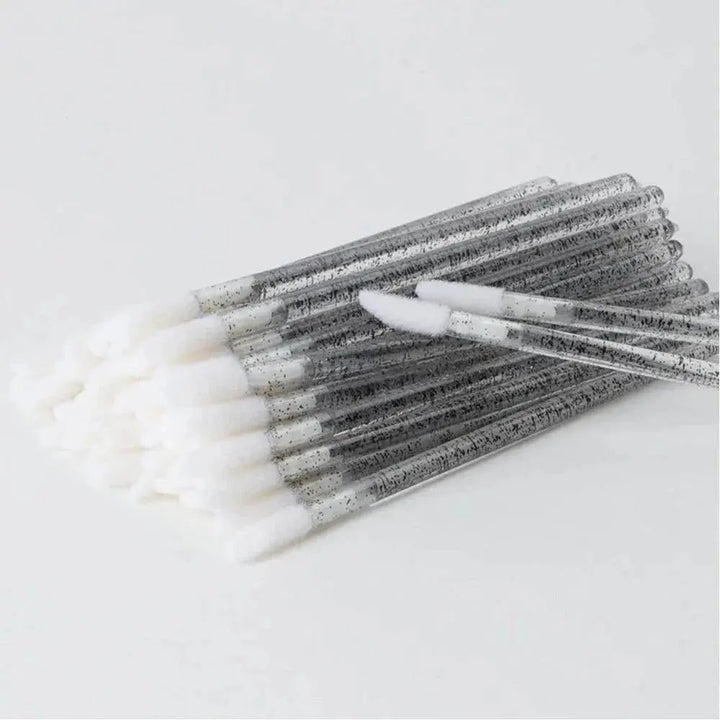 Plastic Lip BrushSwaniyalashes