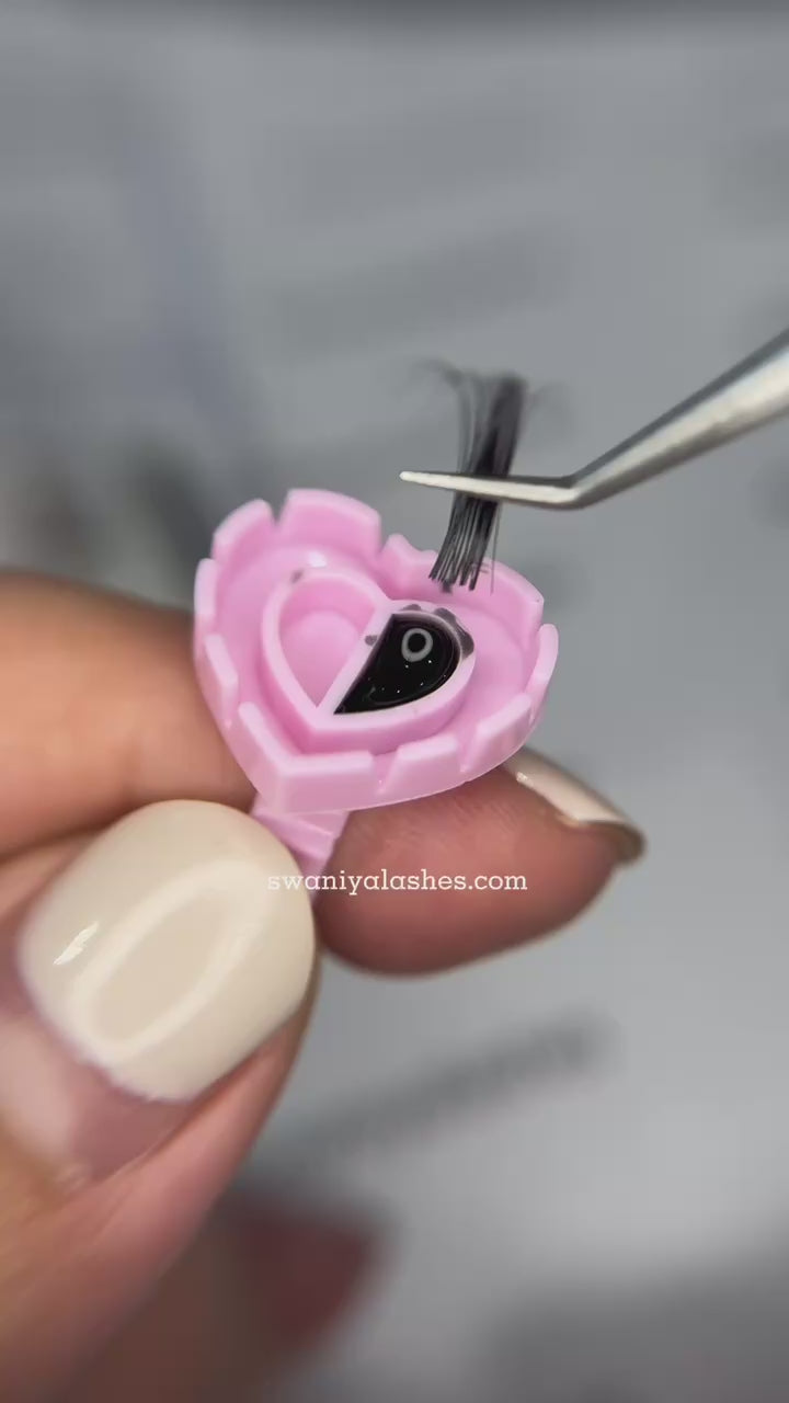 Russian Volume Lashes 0.05mm - Swaniyalashes