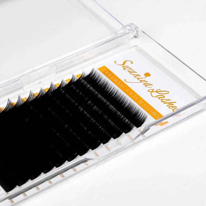 Russian Volume Lashes 0.05mm - Swaniyalashes